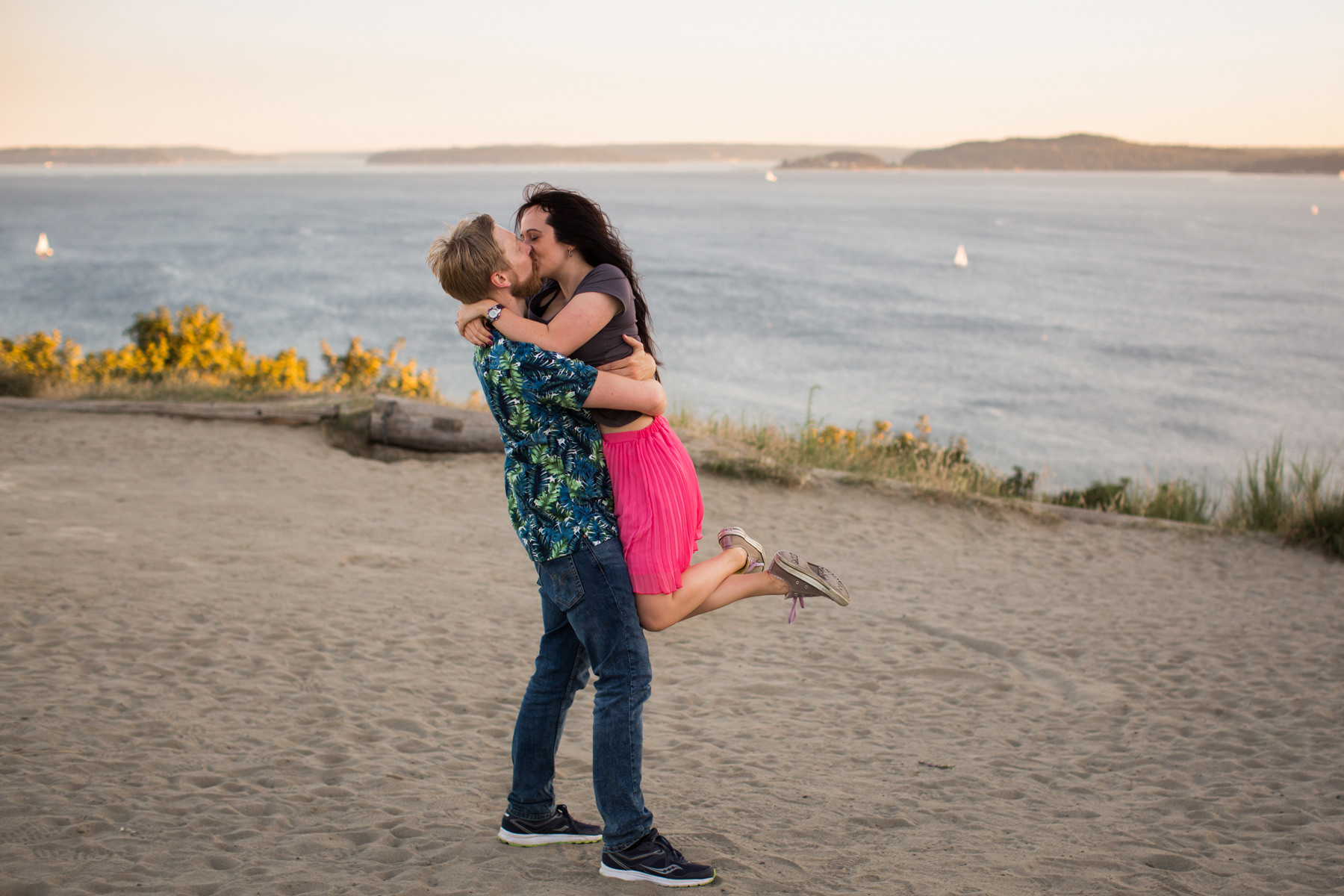 Discovery Park Engagement Photos